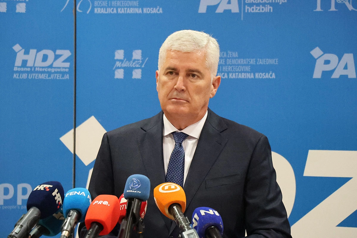 Čović o kampanji i Lučiću: “Nećemo se valjati u blatu prošlosti”